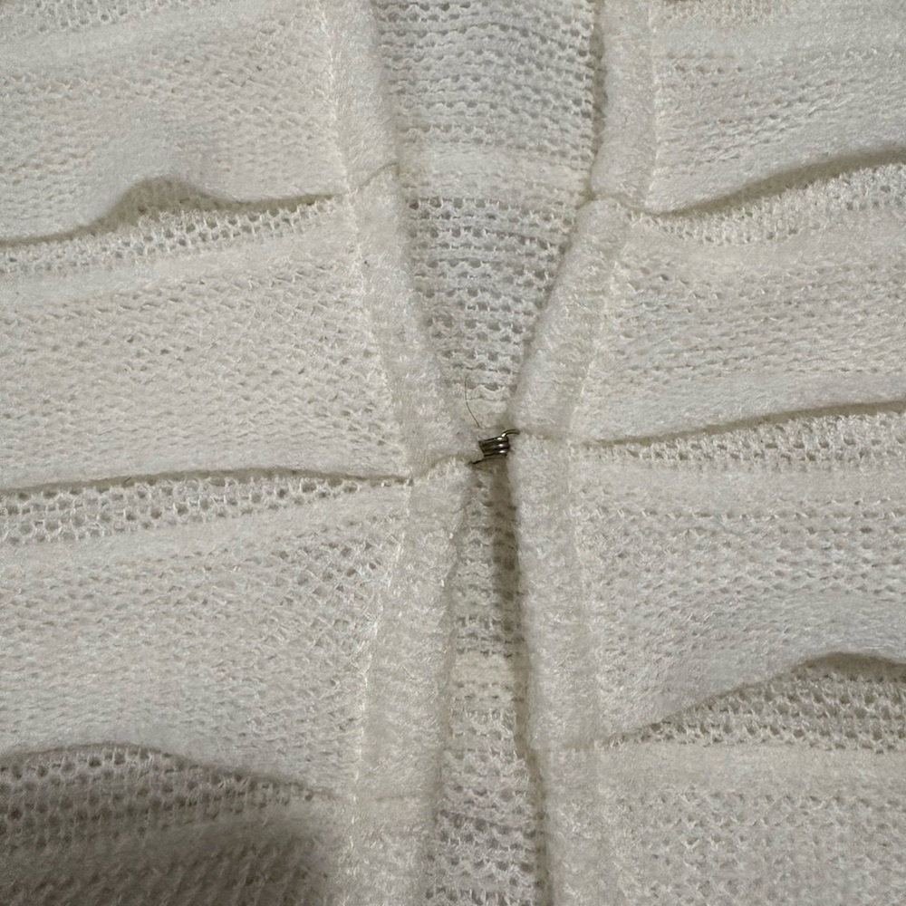 Chico’s Vintage Cream Ruffled Elegant Shaw/Poncho Lightweight Women’s OS - Picture 5 of 6